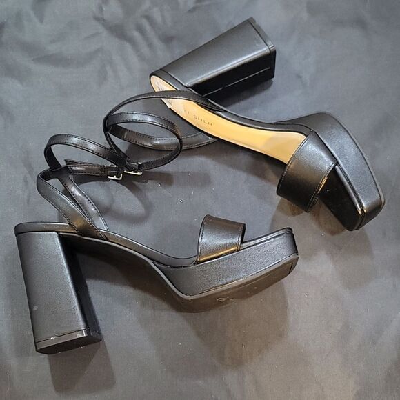 MARC FISHER WOMEN'S PLATFORM HEELED SANDAL - Picture 5 of 14